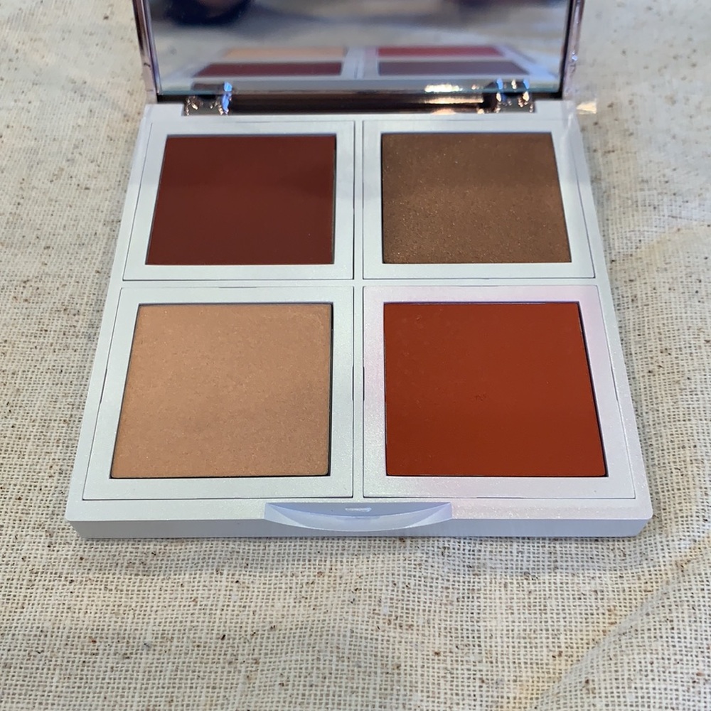 New Josie Maran Vibrancy Face Paint Palette - Picture 11 of 13